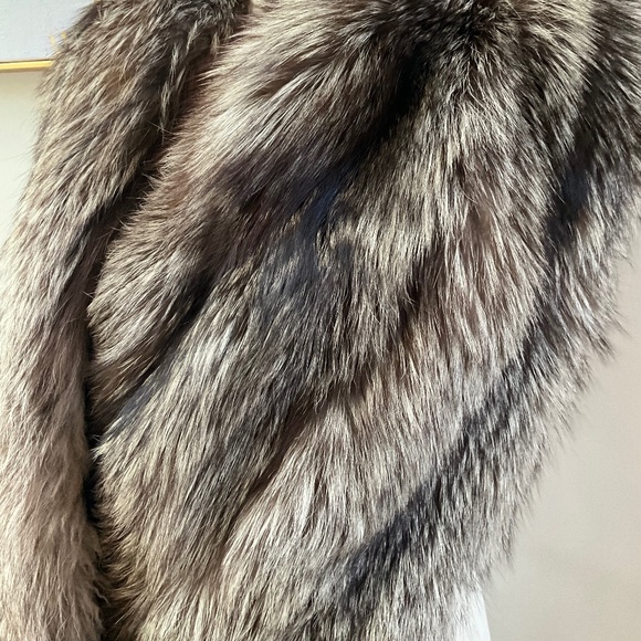 **Reduced** Vintage Fur Wrap - Picture 4 of 5